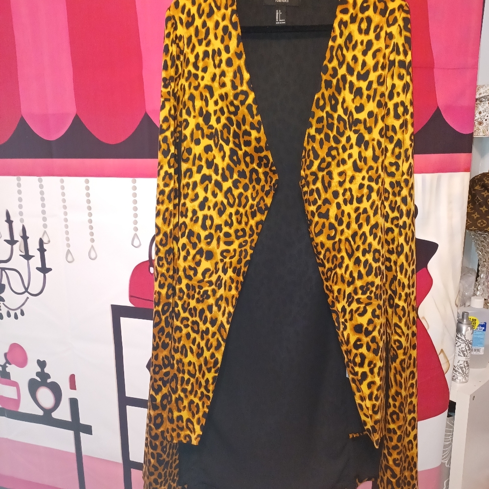 LEAPORD CAPE Coat
